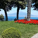 Penisola Apartment *