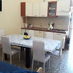 Penisola Apartment *